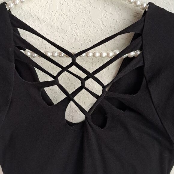 Bebe Y2K Vintage Women’s Black Sleeveless Top Size Small Spider Web Back USA - Picture 4 of 9